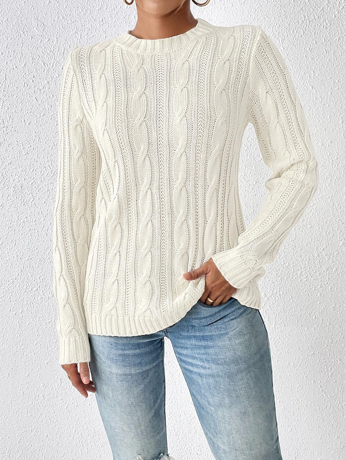 Cable - Knit Round Neck Sweater - ViarousViarousViarous