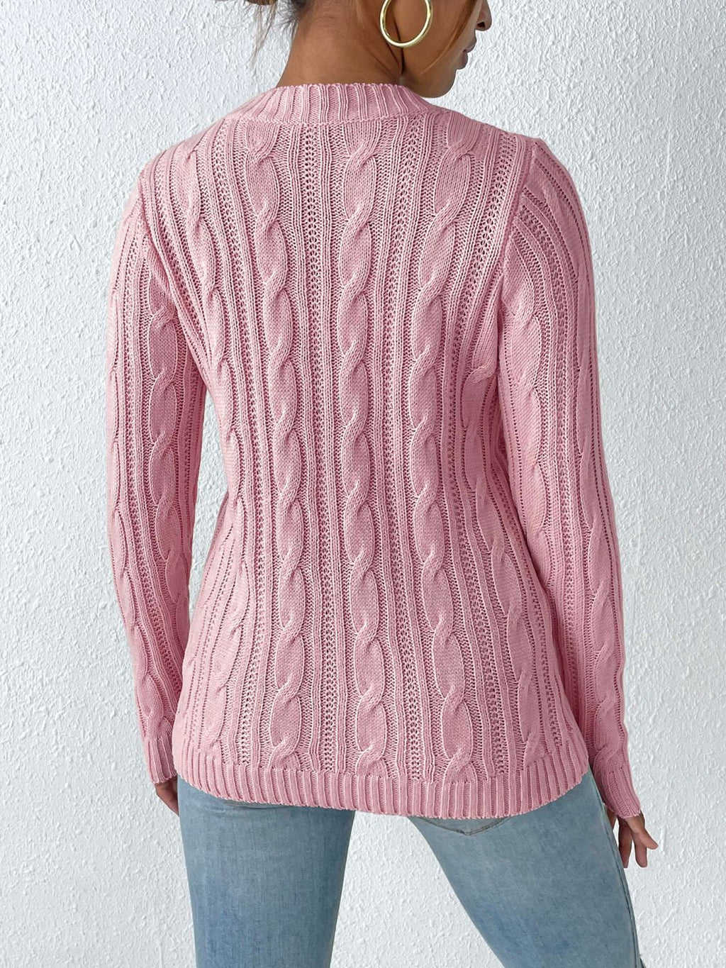 Cable - Knit Round Neck Sweater - ViarousViarousViarous