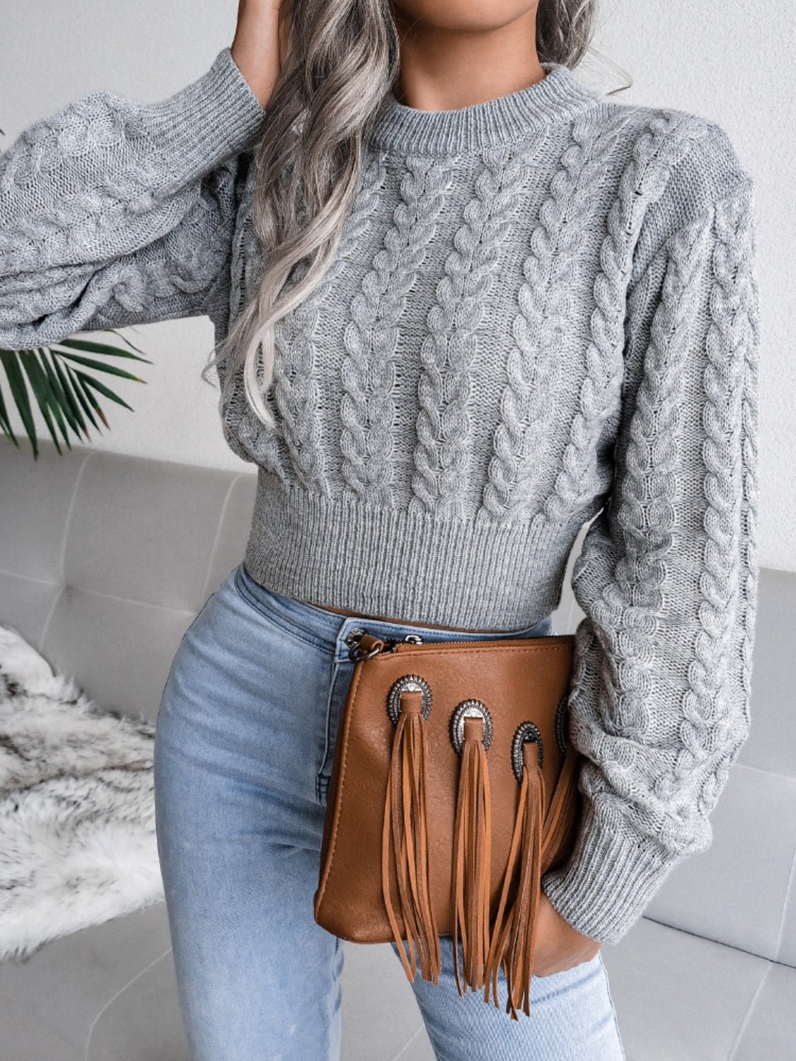Cable - Knit Round Neck Sweater - ViarousViarousViarous