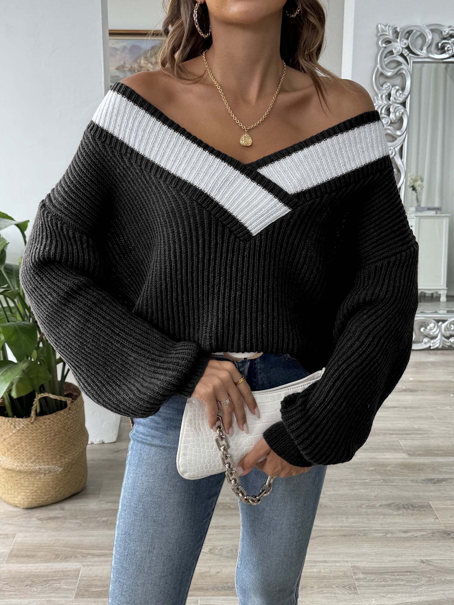 Contrast Dropped Shoulder Long Sleeve Sweater - ViarousViarousViarous