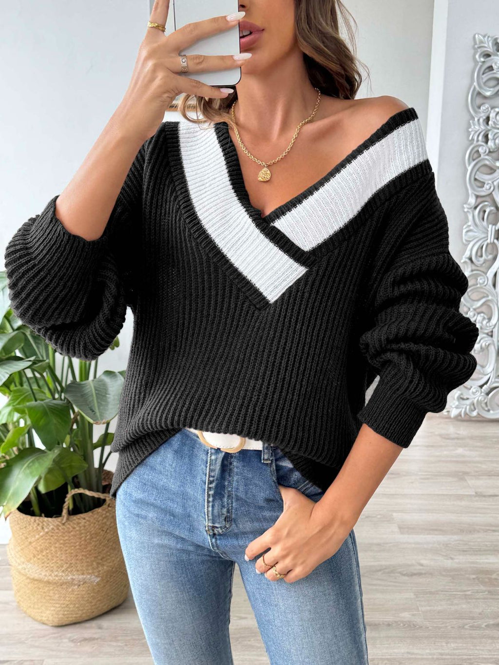 Contrast Dropped Shoulder Long Sleeve Sweater - ViarousViarousViarous