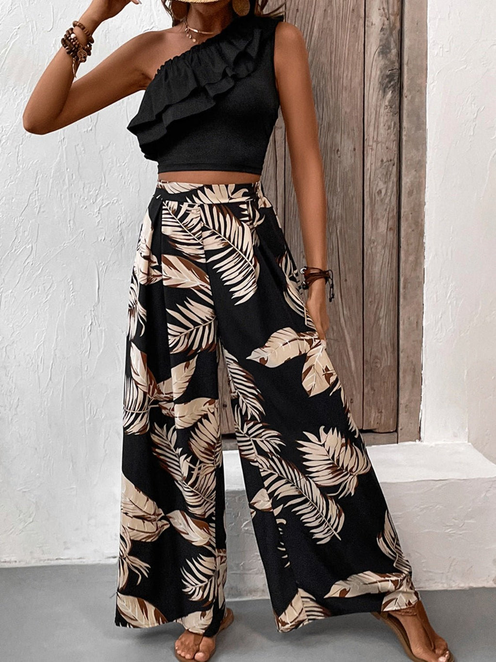 Honey Ruffled Sleeveless Top and Printed Pants Set - ViarousViarousViarous
