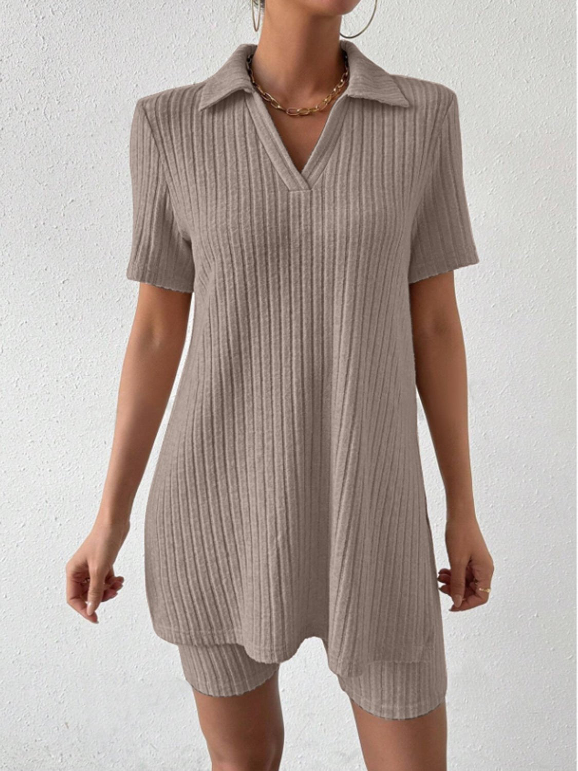 Johnny Collar Short Sleeve Top and Shorts Set - ViarousViarousViarous