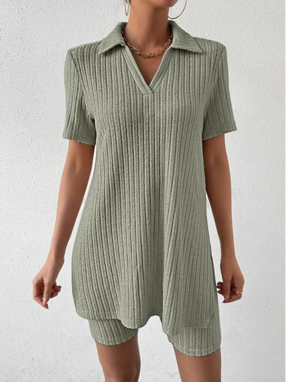 Johnny Collar Short Sleeve Top and Shorts Set - ViarousViarousViarous