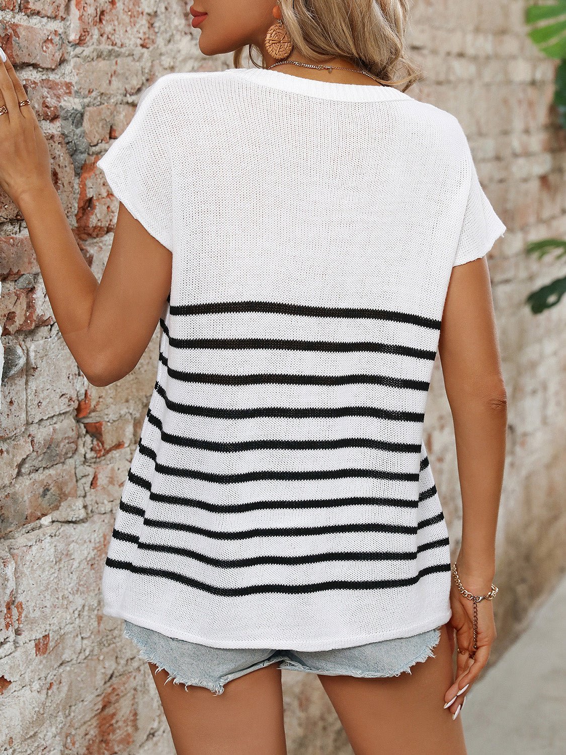 Mandy Striped Round Neck Short Sleeve Knit Top - ViarousViarousViarous