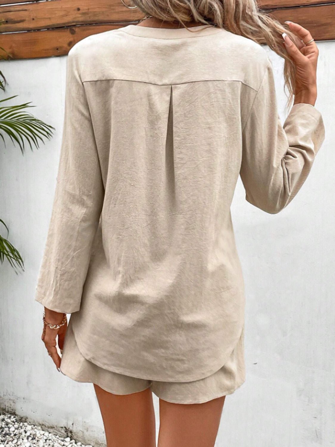 Notched Long Sleeve Top and Shorts Set - ViarousViarousViarous