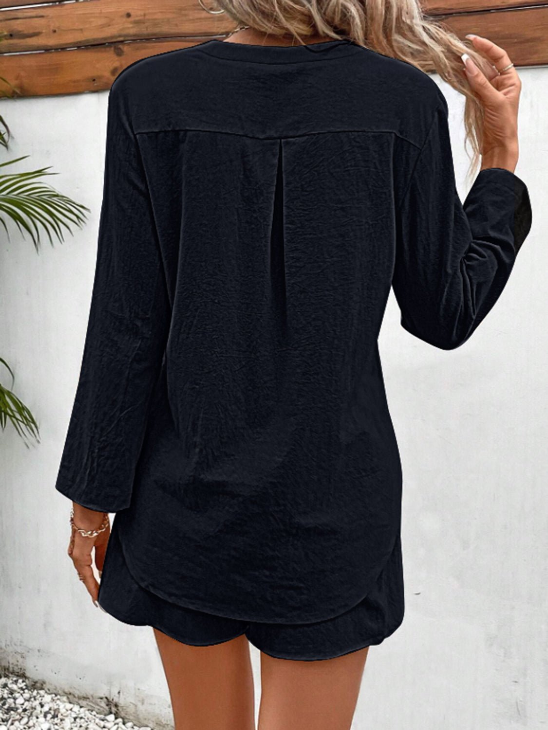 Notched Long Sleeve Top and Shorts Set - ViarousViarousViarous