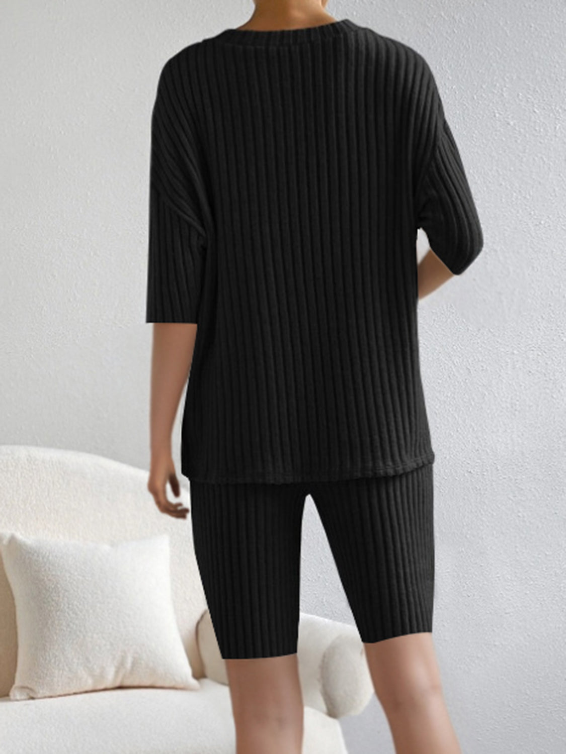 Ribbed V - Neck Top and Shorts Set - ViarousViarousViarous