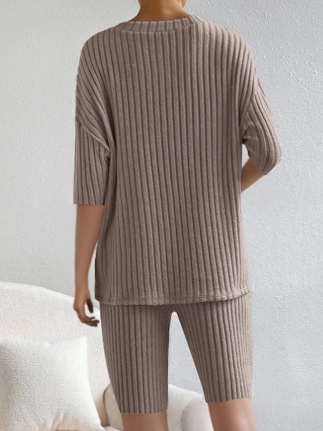 Ribbed V - Neck Top and Shorts Set - ViarousViarousViarous