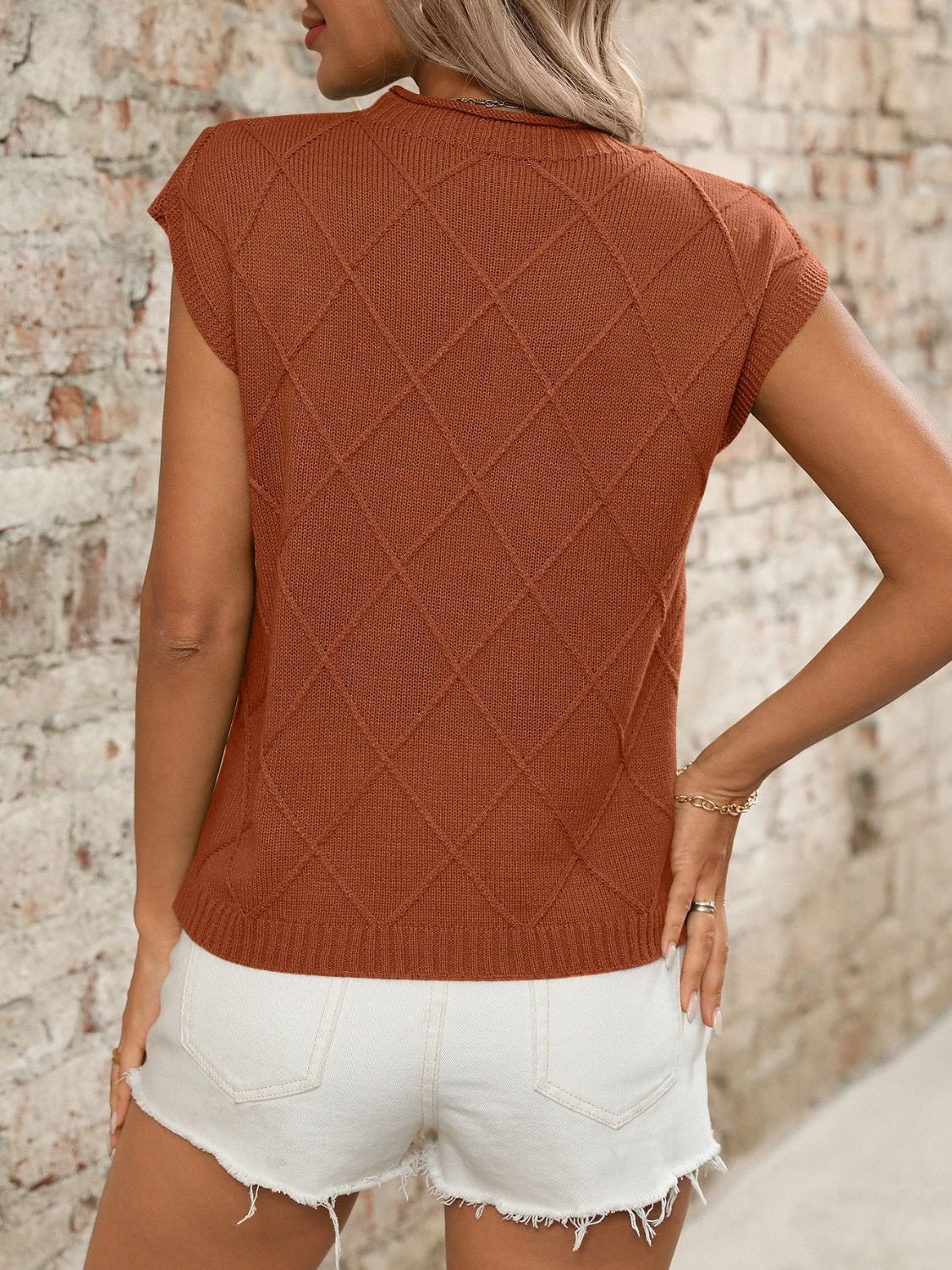 Round Neck Cap Sleeve Knit Top - ViarousViarousViarous
