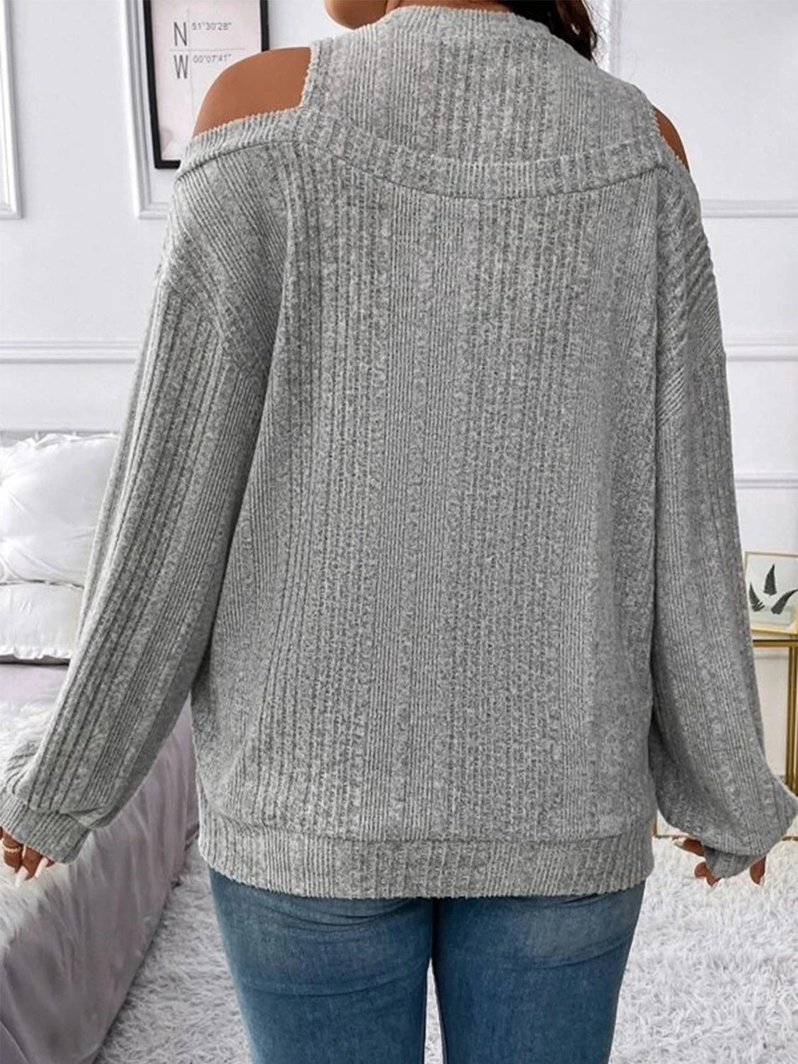 Round Neck Cold Shoulder Sweater - ViarousViarousViarous