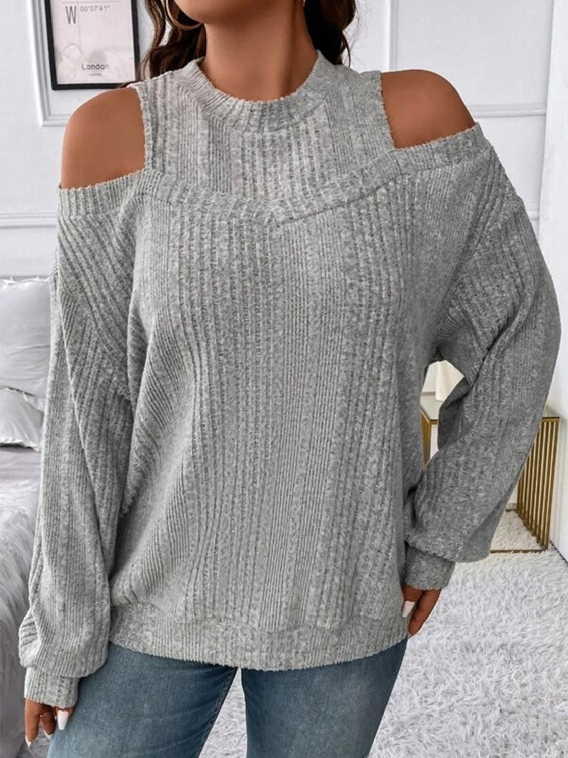 Round Neck Cold Shoulder Sweater - ViarousViarousViarous