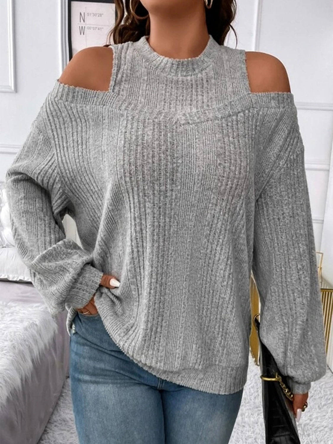 Round Neck Cold Shoulder Sweater - ViarousViarousViarous