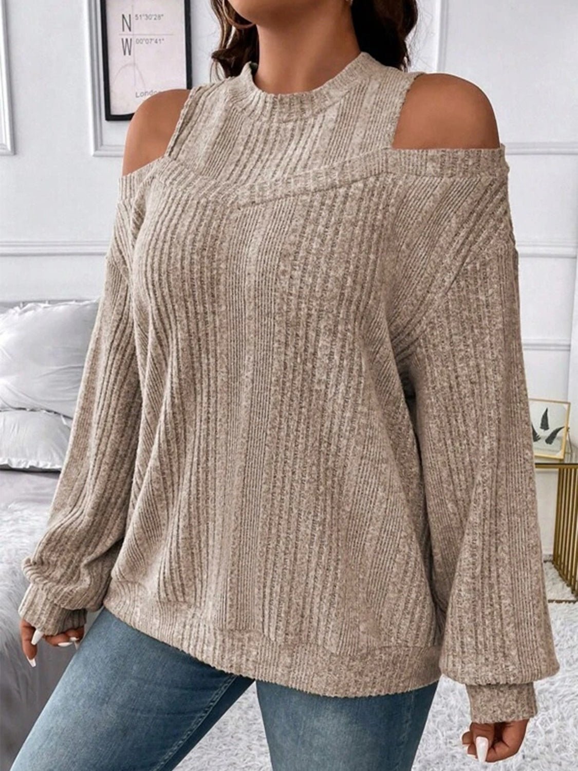 Round Neck Cold Shoulder Sweater - ViarousViarousViarous