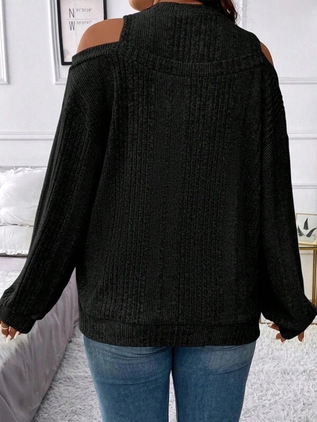 Round Neck Cold Shoulder Sweater - ViarousViarousViarous