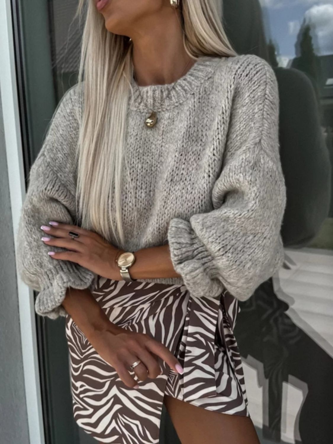 Round Neck Long Sleeve Sweater - ViarousViarousViarous