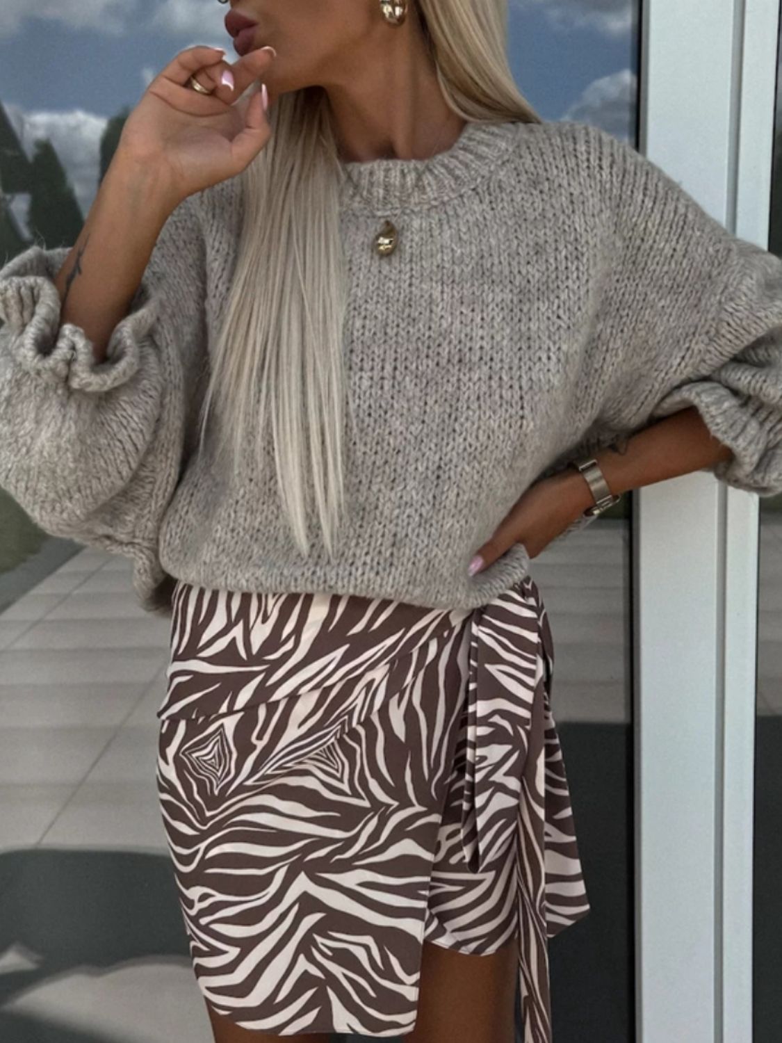 Round Neck Long Sleeve Sweater - ViarousViarousViarous