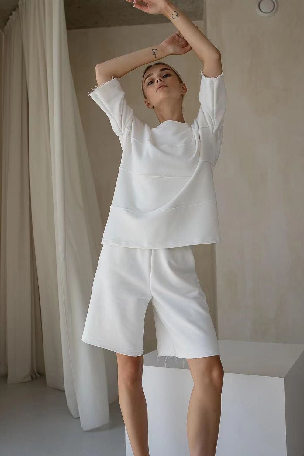 Round Neck Long Sleeve Top and Shorts Set - ViarousViarousViarous