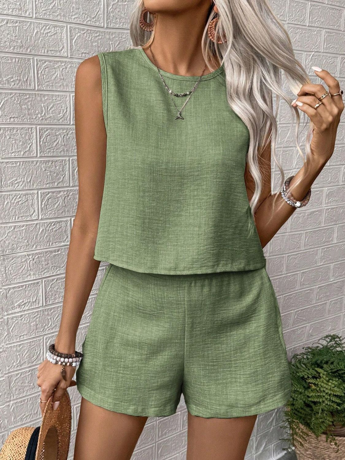 Round Neck Sleeveless Top and Shorts Set - ViarousViarousViarous