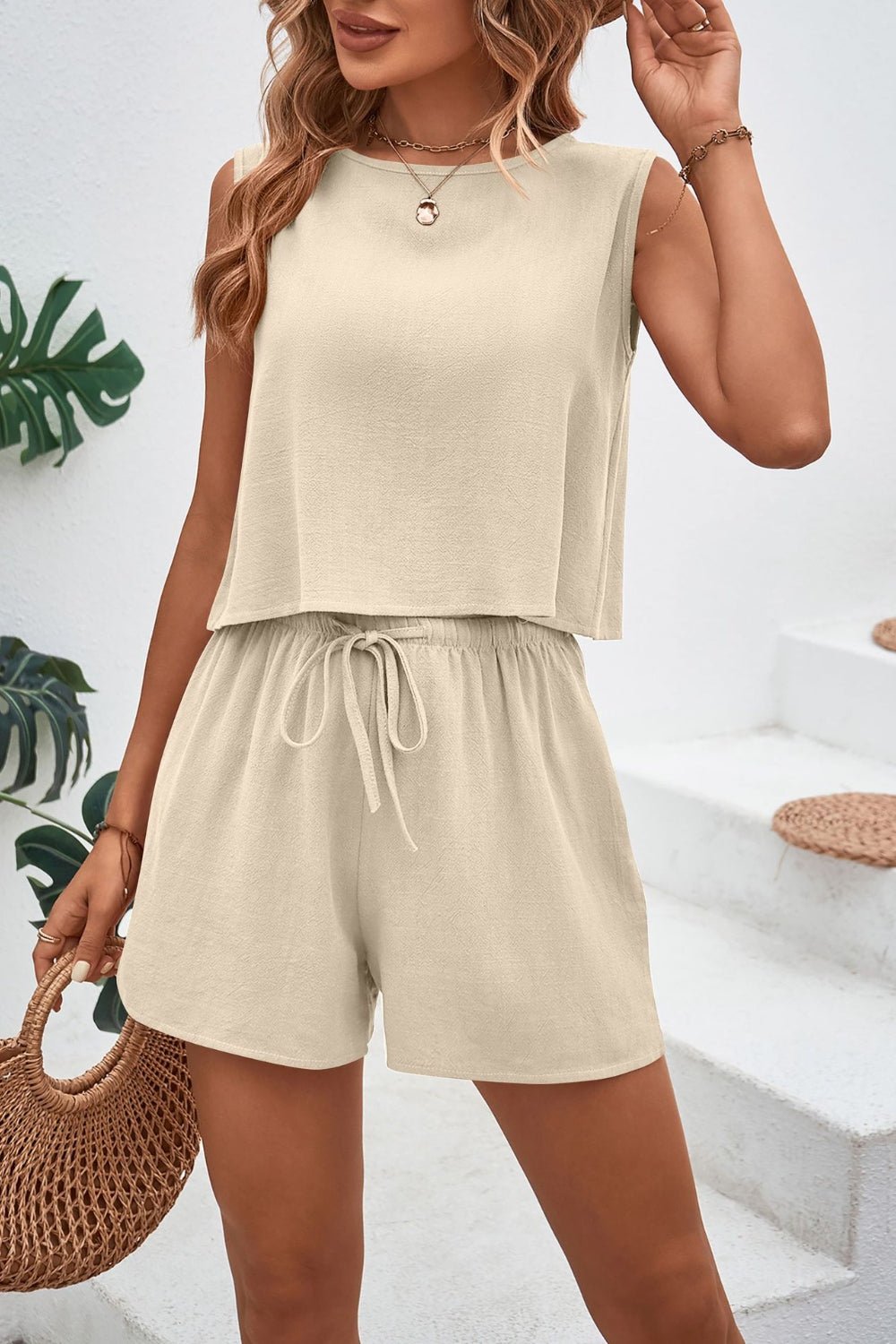 Round Neck Top and Drawstring Shorts Set - ViarousViarousViarous