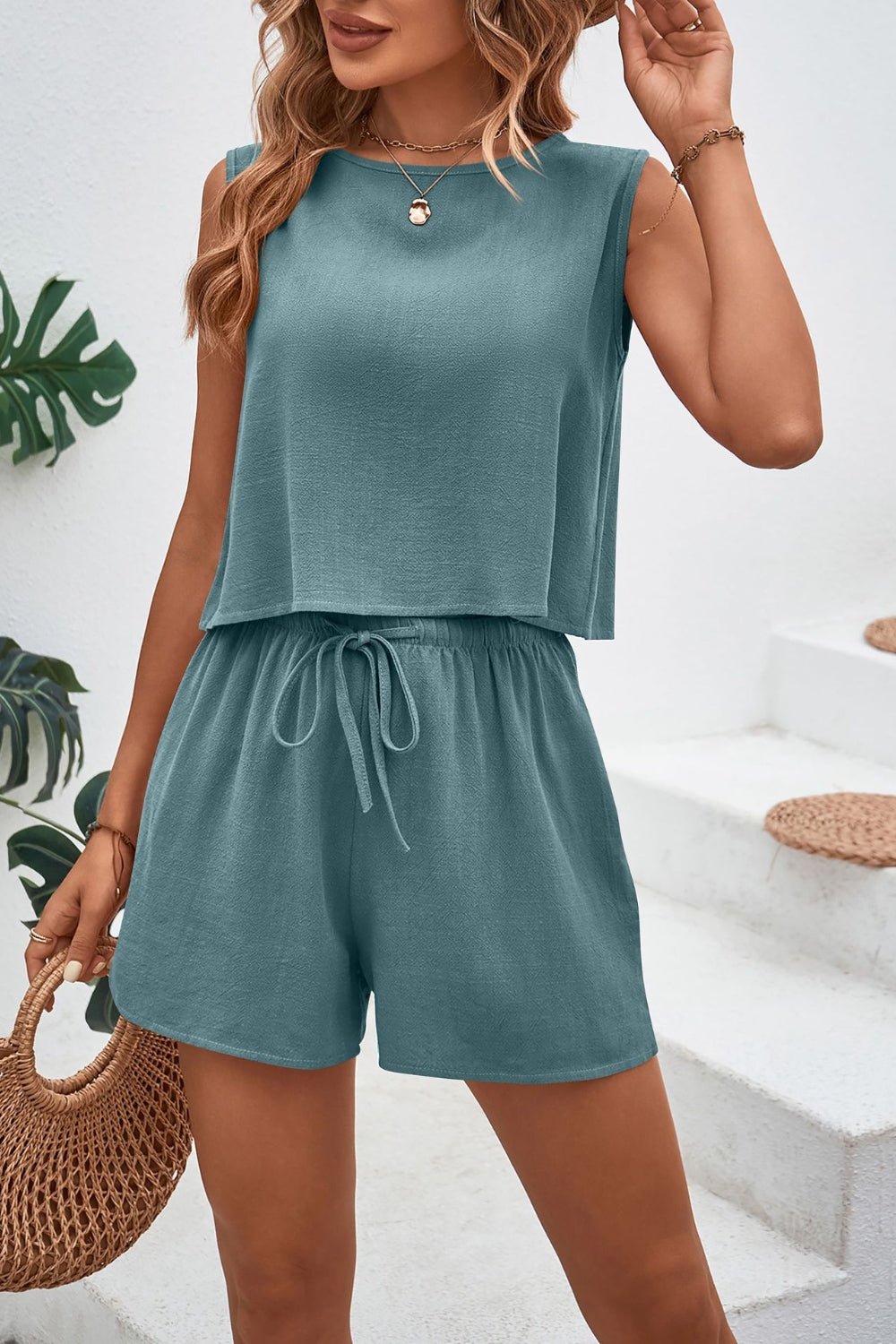 Round Neck Top and Drawstring Shorts Set - ViarousViarousViarous