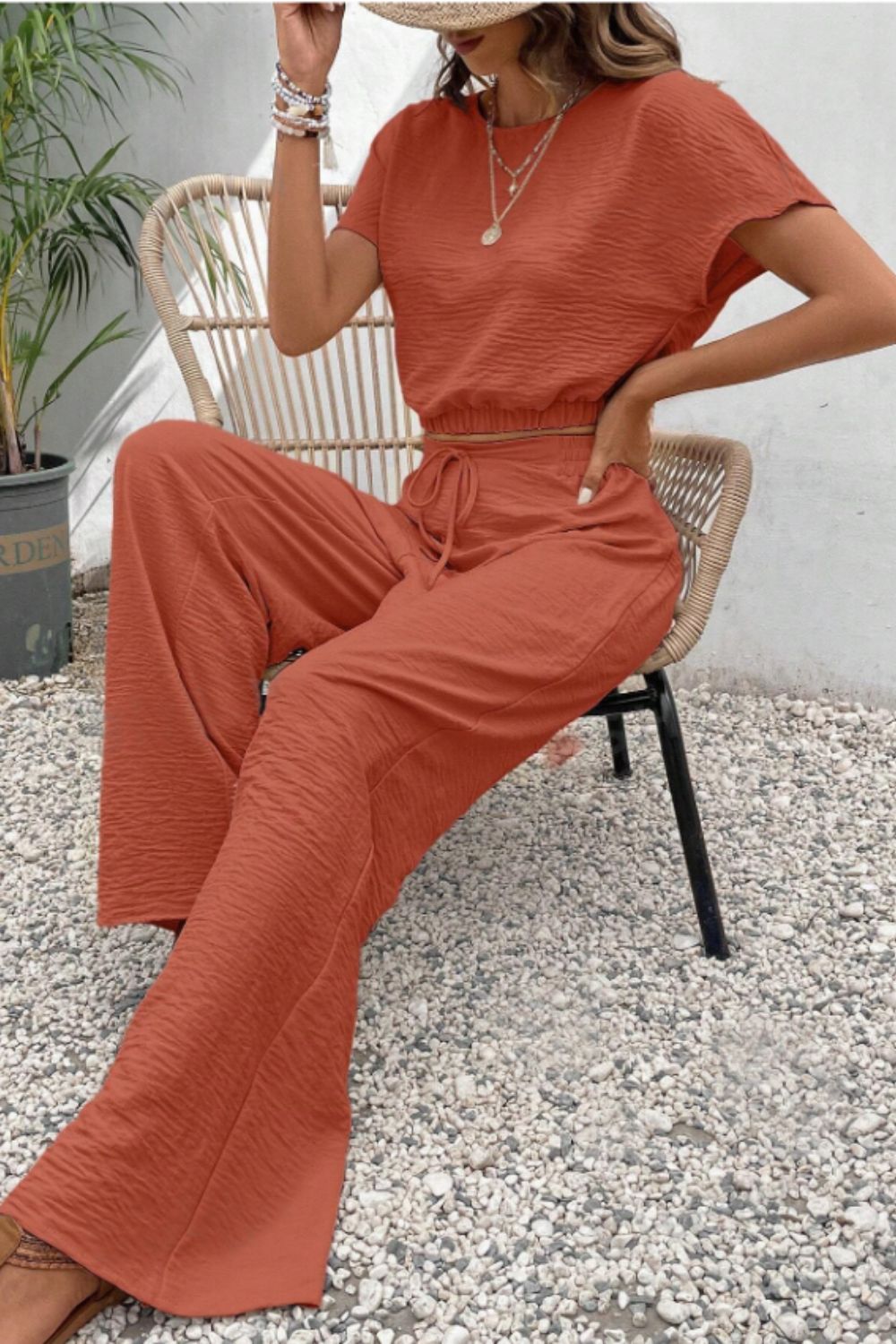 Rounds Neck Short Sleeve Top and Pants Set - ViarousViarousViarous