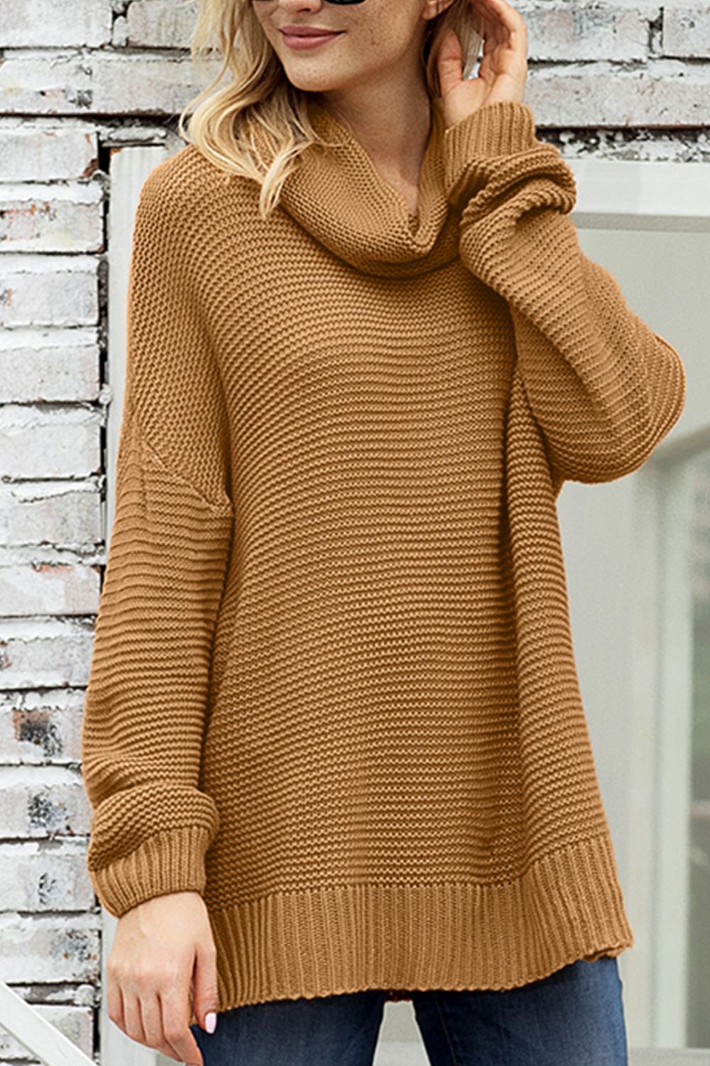 Side Slit Turtleneck Long Sleeve Sweater - ViarousViarousViarous