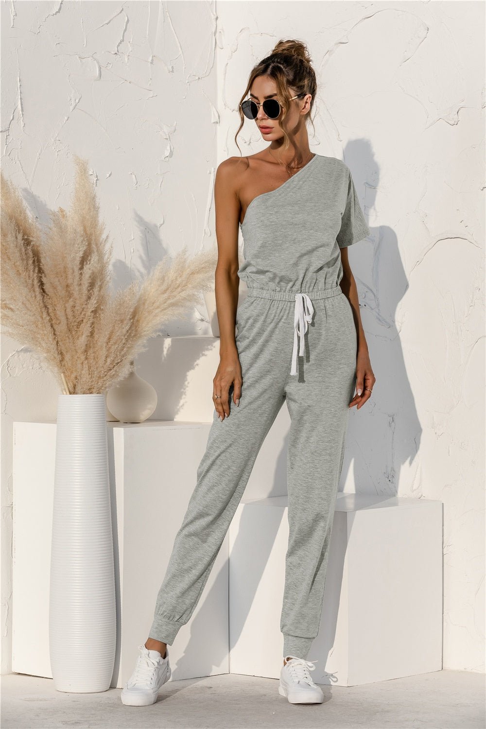 Single Shoulder Short Sleeve Jumpsuit - ViarousViarousViarous