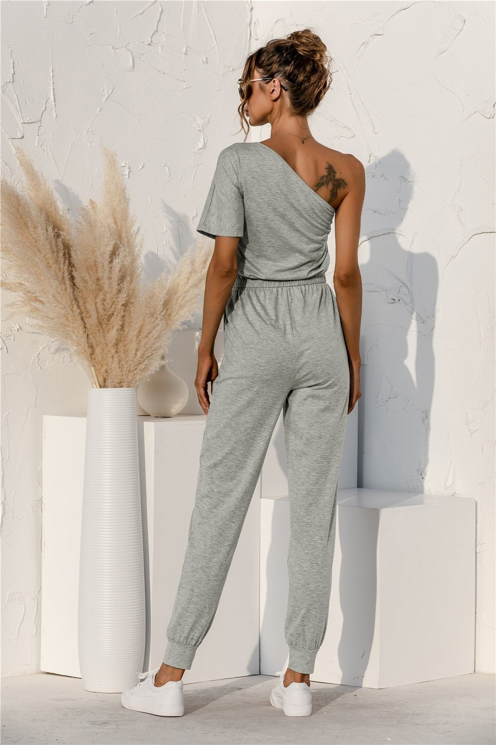 Single Shoulder Short Sleeve Jumpsuit - ViarousViarousViarous