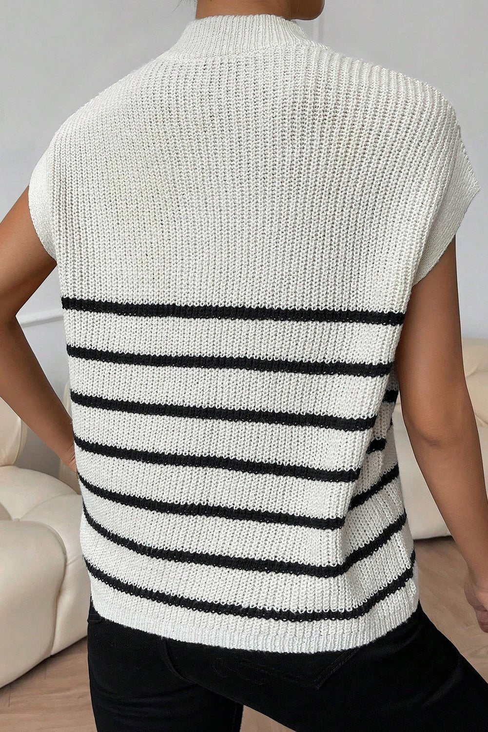 Striped Mock Neck Half Zip Sweater Vest - ViarousViarousViarous