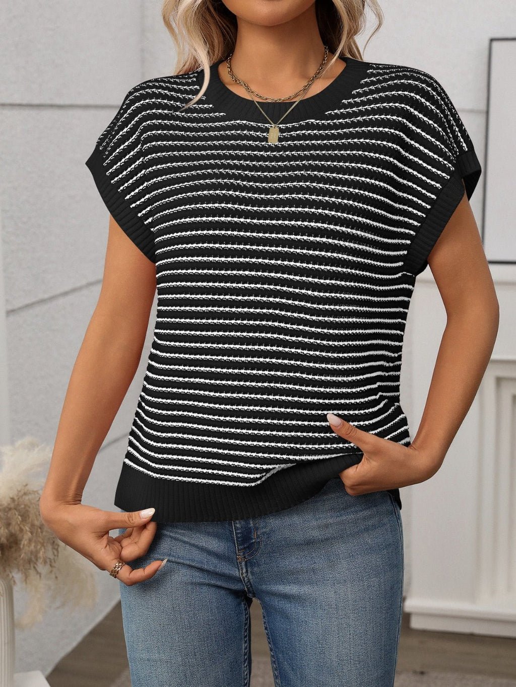 Striped Round Neck Short Sleeve Knit Top - ViarousViarousViarous