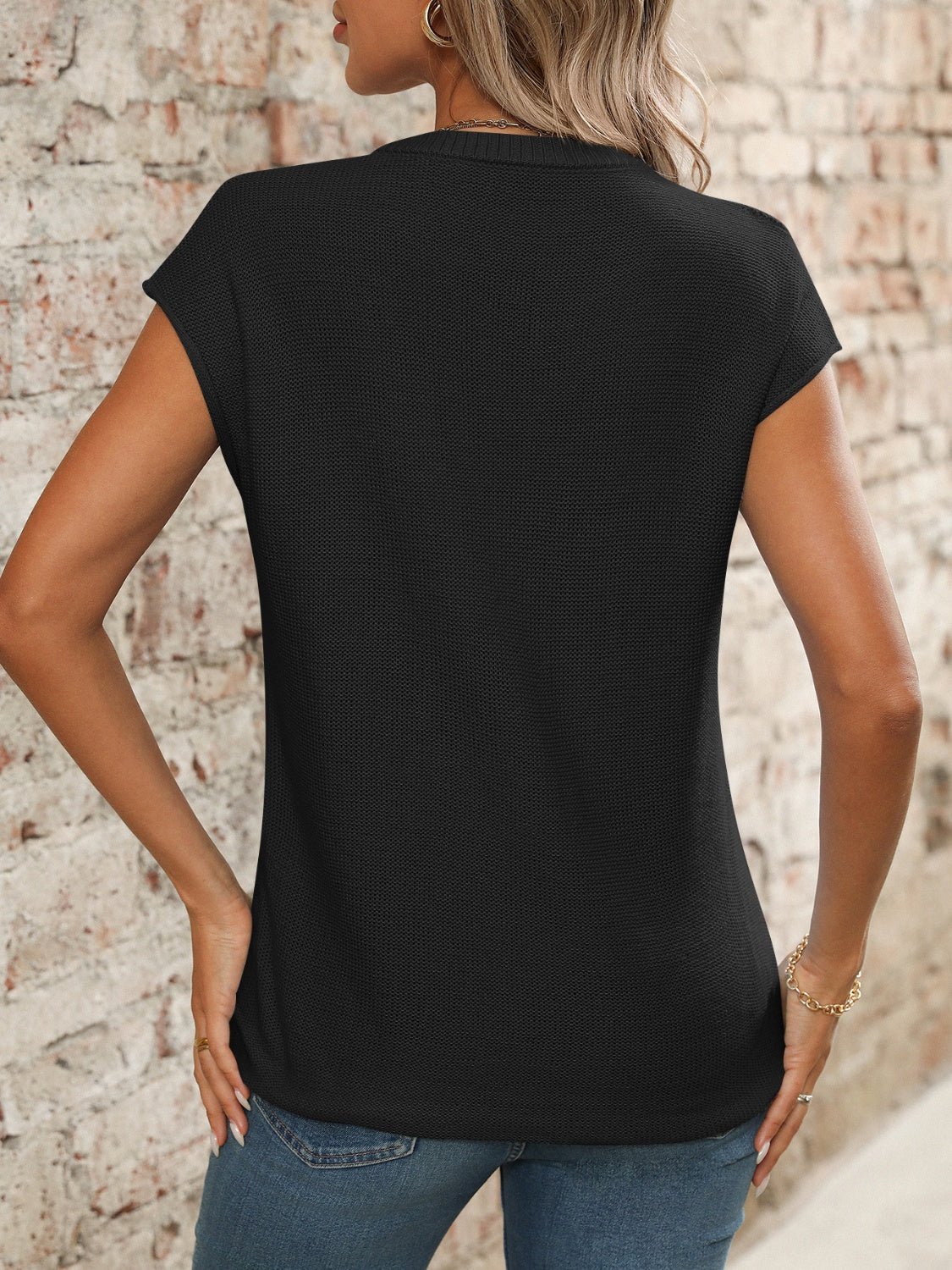 V - Neck Short Sleeve Knit Top - ViarousViarousViarous