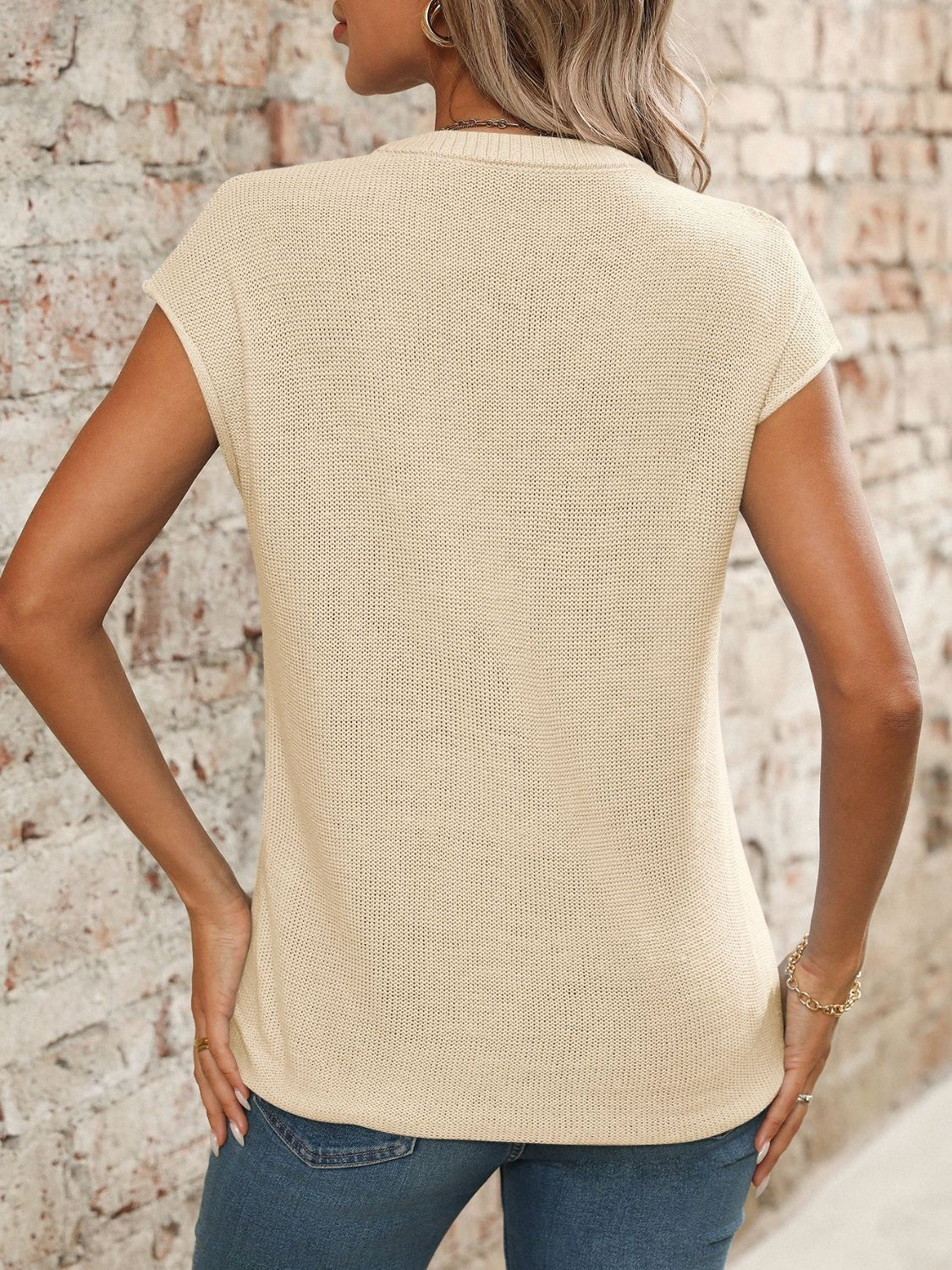 V - Neck Short Sleeve Knit Top - ViarousViarousViarous