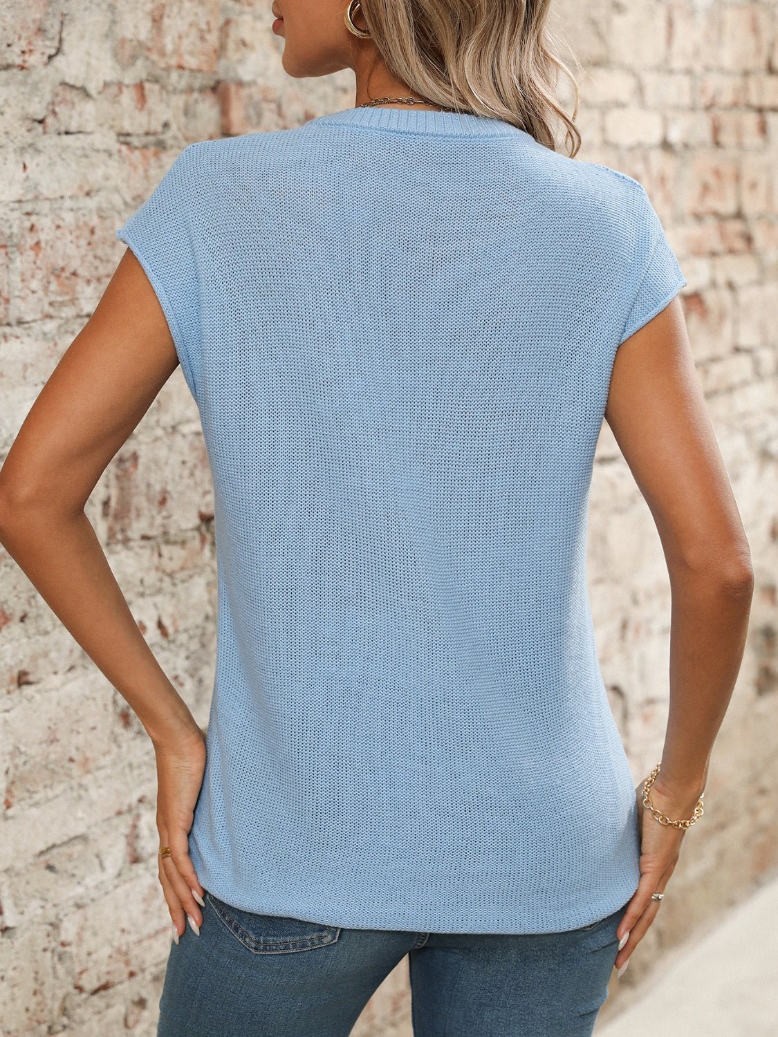 V - Neck Short Sleeve Knit Top - ViarousViarousViarous